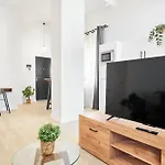 Loft Gd 1. By Wehomes 公寓 *