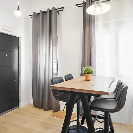 Loft Gd 1. By Wehomes 아파트